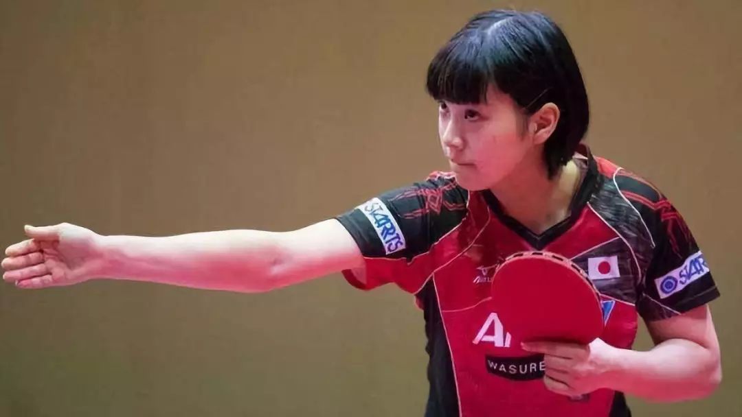 收紧并偏向 收紧并偏向